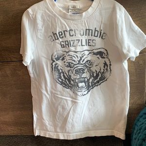 Abercrombie Kids Tee - M